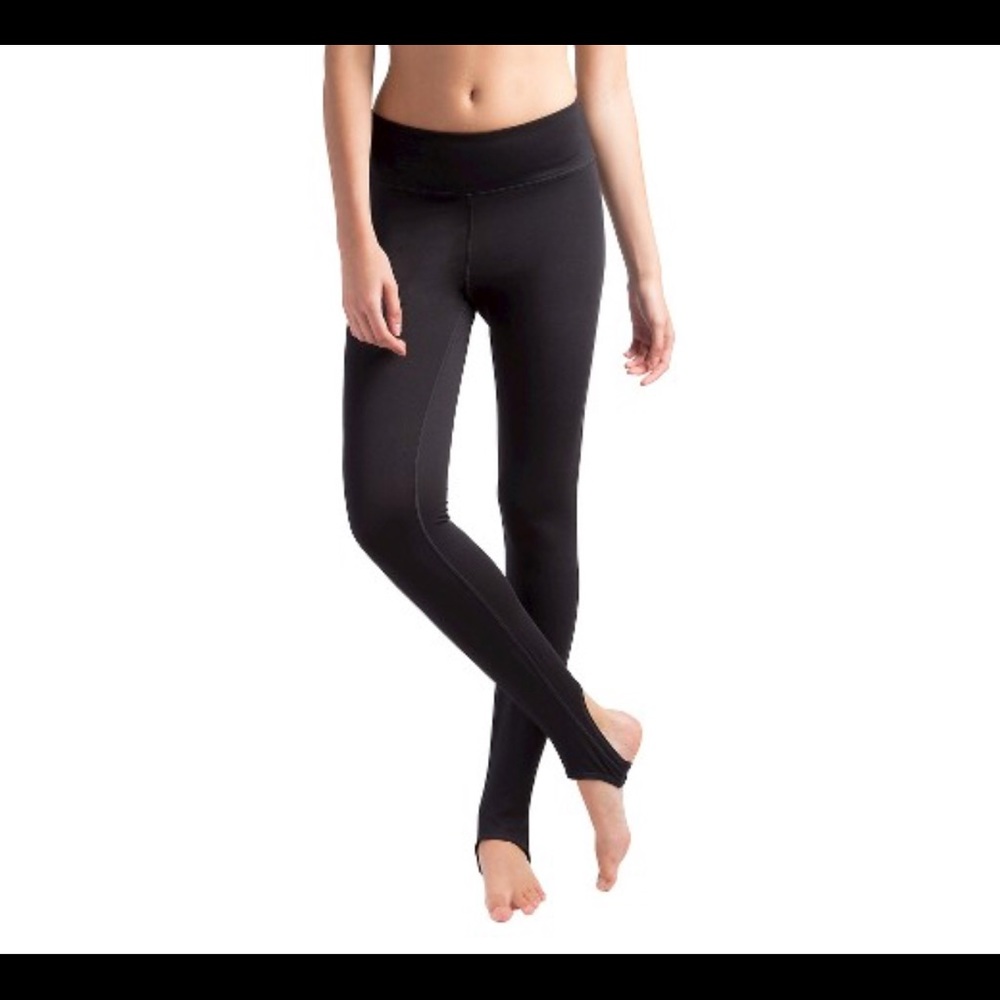 2 pairs of leggings 💥
